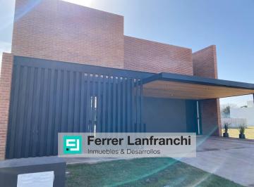 Casa · 259m² · 13 Ambientes · 2 Cocheras · Casa en Venta en Distro Sur