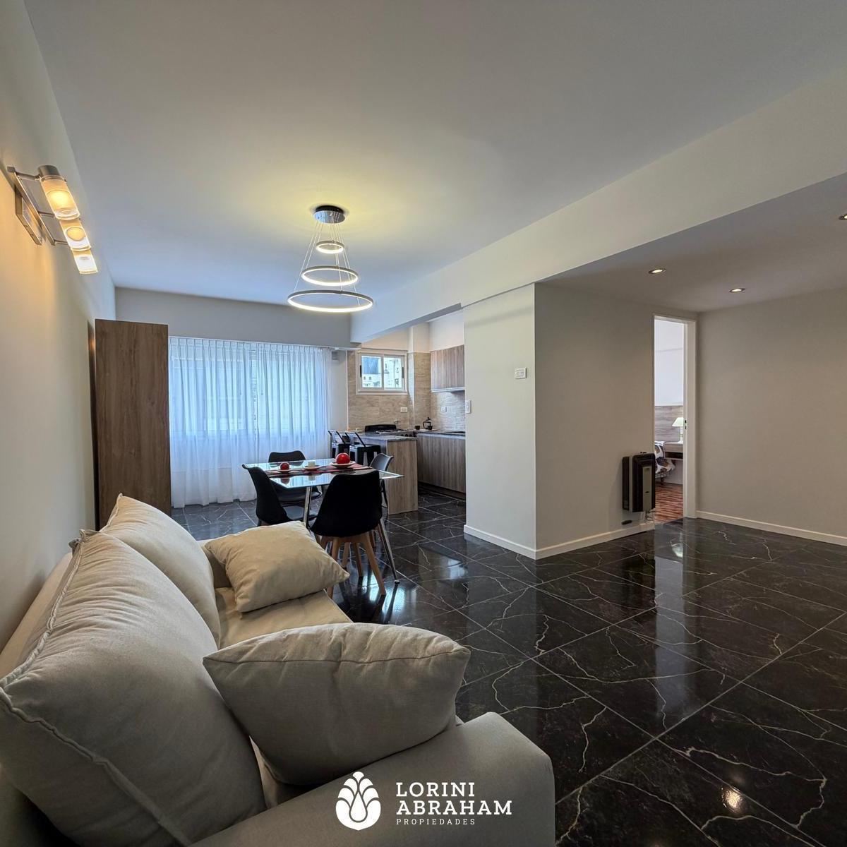 Venta departamento 2 ambientes al frente zona microcentro
