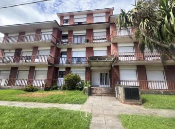 Departamento · 63m² · 3 Ambientes · 1 Cochera · Venta Departamento 3 Ambientes con Cochera en Constitucion