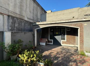 Casa · 400m² · 5 Ambientes · 1 Cochera · Barrio Ibañez: Excelente Inmueble Conformado por 2 Viviendas