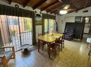 Casa · 400m² · 5 Ambientes · 1 Cochera · Barrio Ibañez: Excelente Inmueble Conformado por 2 Viviendas