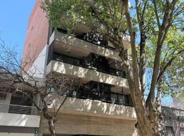 Departamento · 77m² · 3 Ambientes · Semipiso en Abasto con Amplio Balcon Corrido a Estrenar