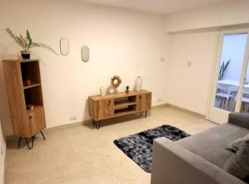 Departamento · 26m² · 1 Ambiente · Departamento de 1 1/2 con Patio en Plaza Colon
