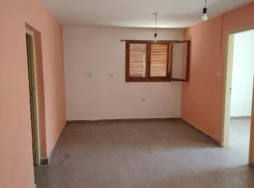 Casa de 4 ambientes, Córdoba · Casa de Tres Dorm. con Patio en Comercial