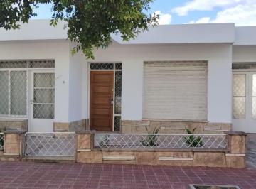 Casa · 159m² · 5 Ambientes · 2 Cocheras · Bº Crisol Norte 2 Dorm + Estudio de Musica 100% Reciclada
