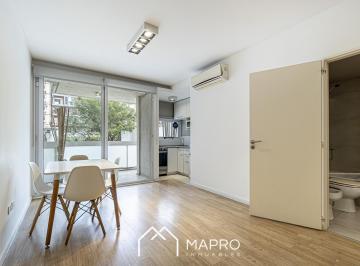 Departamento · 40m² · 2 Ambientes · Amplio Monoambiente con Patio y Balcón en Recoleta