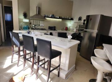 PH de 5 ambientes, La Plata · Casa en Venta en Centro La Plata