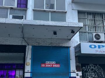Local comercial · 132m² · Local Comercial - Oficina en Tres Plantas