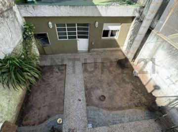 Casa · 70m² · 4 Ambientes · 1 Cochera · Casa en Venta en La Plata