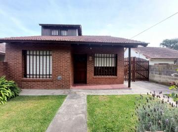 Casa de 4 ambientes, Santa Clara del Mar · Venta Chalet 4 Amb. + Depto Santa Clara del Mar