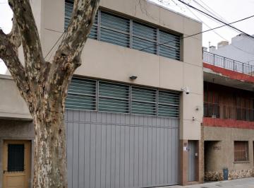 Depósito · 1550m² · 8 Ambientes · 3 Cocheras · Depósito en Villa Gral. Mitre