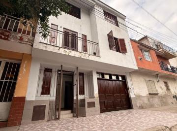 Casa de 9 ambientes, San Salvador de Jujuy · Alquiler de Casa / Oficinas B° 1 de Marzo