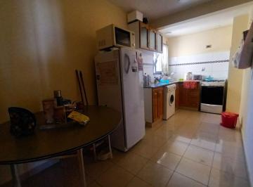 Departamento de 4 ambientes, La Plata · Departamento en Venta de 2 Dorm., Cochera, Terraza y Baulera.