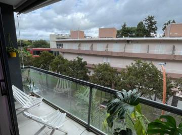Departamento · 65m² · 3 Ambientes · 1 Cochera · Carlos Paz - Departamento 2 Dorm. con Balcón, Cochera y Amenities en Pleno Centro