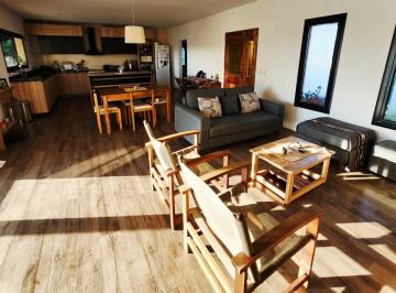 Casa · 180m² · 5 Ambientes · 2 Cocheras · Venta Casa San Sebastian 5 Ambientes Escriturable