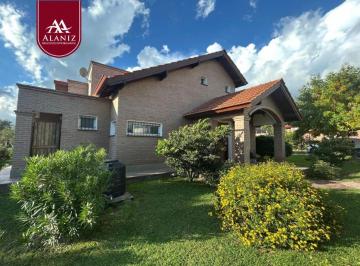 Casa de 3 ambientes, Villa Merlo · Casa/chalet, 2 Dorm., con Pileta, Gas Natural, en Venta, Merlo, San Luis.