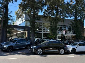 Local comercial · 550m² · Importante Local a La Venta