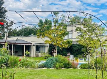 Casa · 282m² · 6 Ambientes · 2 Cocheras · Venta Casa Pilar La Ranita
