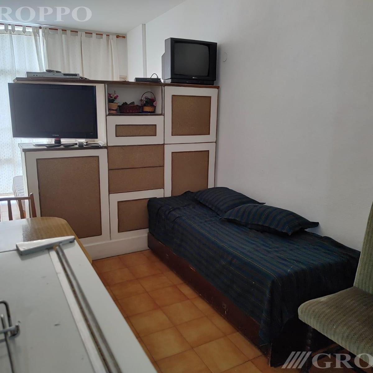 Depto 1 amb, 27m² en Shopping Paseo Aldrey — Las Heras 2548