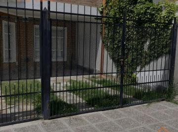 Departamento · 50m² · 3 Ambientes · 1 Cochera · Departamento 1 Dormitorio con Cochera y Patio