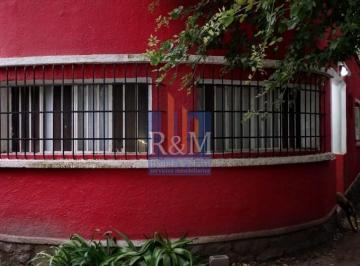 Casa · 250m² · 7 Ambientes · 2 Cocheras · Unquillo: Casa 3d con Pileta