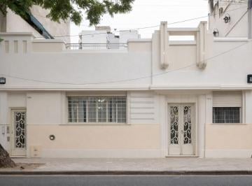 Casa · 200m² · 4 Ambientes · Venta Casa Centrica, Ideal Desarrollo Inmobiliario - Apto Institución