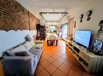 Casa de 4 ambientes, Quilmes · Venta Casa 4 Ambientes con Pileta en Quilmes Centro