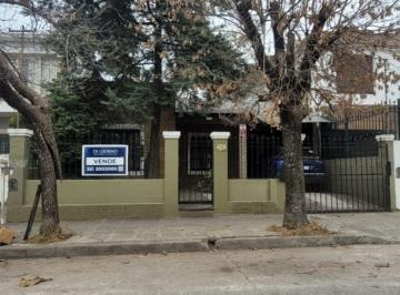 Casa de 7 ambientes, Córdoba · Excepcional Casa con Piscina a m de Av Caraffa