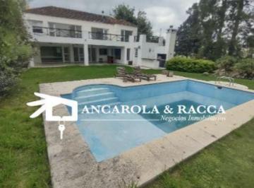 Casa · 380m² · 7 Ambientes · Casa en Boca Raton