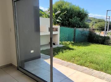 PH de 5 ambientes, La Calera · 3 Dorm. Asador Cochera Jardin de Cesped
