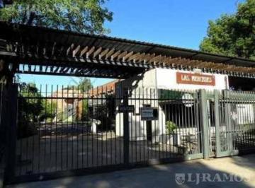 Departamento · 50m² · 2 Ambientes · 1 Cochera · Departamento en Las Mercedes Al Frente, Calle Los Frutales Mb
