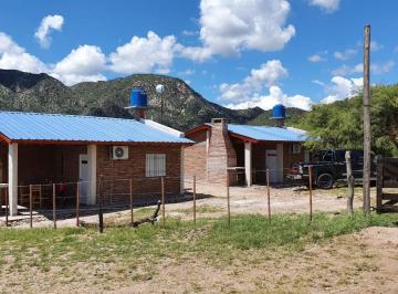 Casa · 60m² · 3 Ambientes · 2 Cocheras · Venta 2 Cabañas en Quines, Provincia de San Luis.