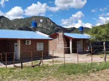 Casa · 60m² · 3 Ambientes · 2 Cocheras · Venta 2 Cabañas en Quines, Provincia de San Luis.