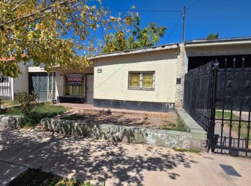 Casa de 6 ambientes, Villa Nueva · B° Santa Ana