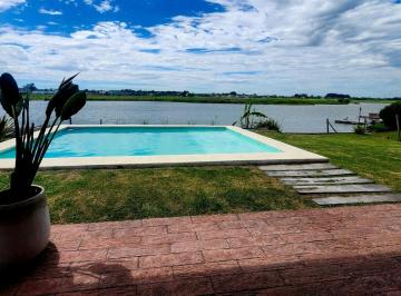 Casa · 146m² · 4 Ambientes · 2 Cocheras · Venta Casa a Laguna San Sebastian Area 5 Escriturable