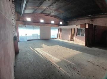 frente arriba limpio.png · Venta de Local con Gran Depósito y Vivienda, Morón Sur, 2 Plantas, Oportunidad