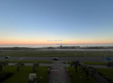Foto1 · Apartamento en Alquiler de 3 Dorm. en Punta del Este, Punta del Este, Playa Brava, Torre Le