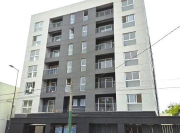 Departamento · 44m² · 1 Dormitorio · 1 Cochera · Departamento 2 Amb en Venta en Av Rivadavia 22200, Ituzaingó Sur.