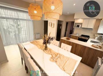 PH · 160m² · 4 Ambientes · 1 Cochera · Departamento PH de 4 Amb. Reciclado y Amoblado - Al Frente