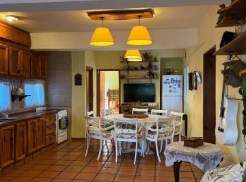 Casa · 120m² · 3 Ambientes · 1 Cochera · Lote en Venta Multi - Familiar - Hotelero Zona Centro Villa Gesell