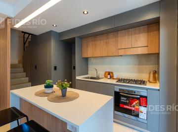 Casa · 131m² · 5 Ambientes · 1 Cochera · Casa en Fisherton 4 Dorm.