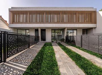 Casa · 180m² · 4 Ambientes · 2 Cocheras · Casa Venta Ituzaingo
