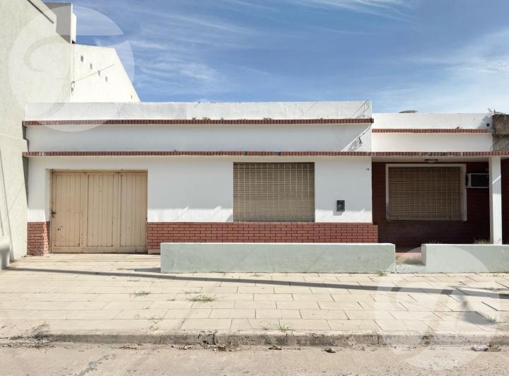 Casa · 129m² · 5 Ambientes · 1 Cochera