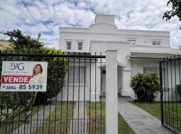 Casa de 4 ambientes, Salta · Casa en Venta en El B° Grand Bourg