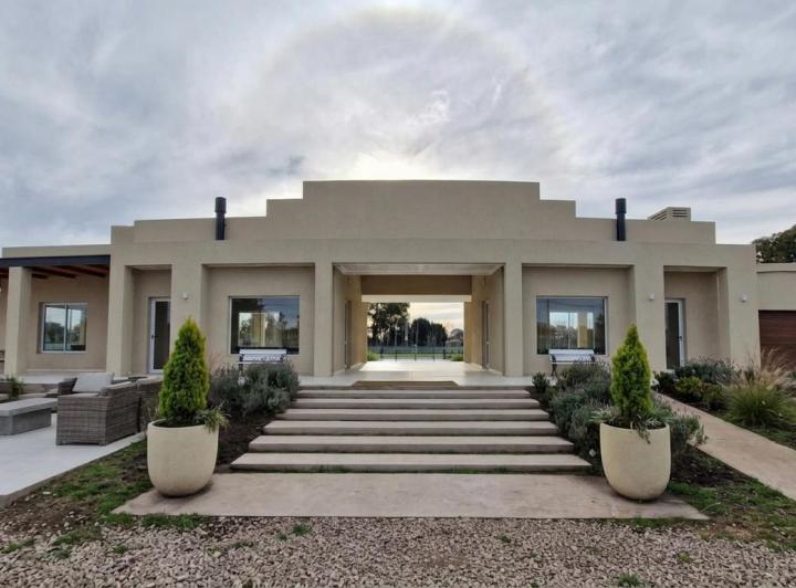 Terreno · 618m²