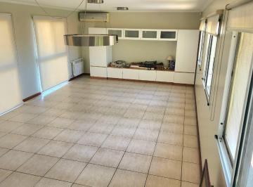 PH · 127m² · 4 Ambientes · Casa en Venta 3 Dorm. en La Plata