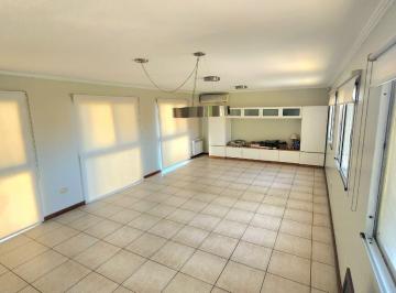PH · 127m² · 4 Ambientes · Casa en Venta 3 Dorm. en La Plata