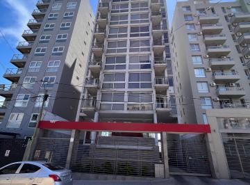 Departamento de 3 ambientes, San Nicolás de los Arroyos · Departamento 2 Dorm. con Vista Al Río, Balcón y Cochera en Venta en San Nicolás