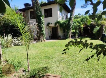 Casa · 152m² · 3 Ambientes · 4 Cocheras · Venta - Casa en Valeria del Mar a m de Cariló – Lote Amplio y Excelente Entorno