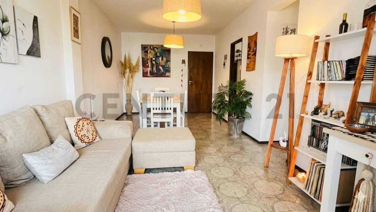 Impecable departamento de 3 ambientes, 68m² en Parque Luro